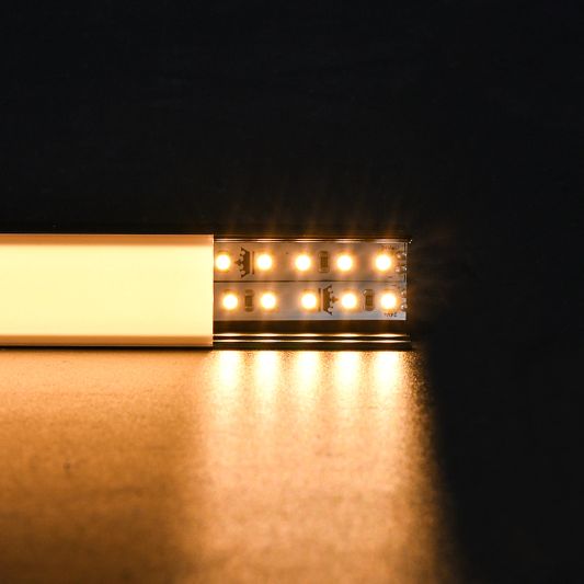 2 meter ledstrip profiel Basic Line zwart opbouw - breed en hoog - compleet met afdekkap