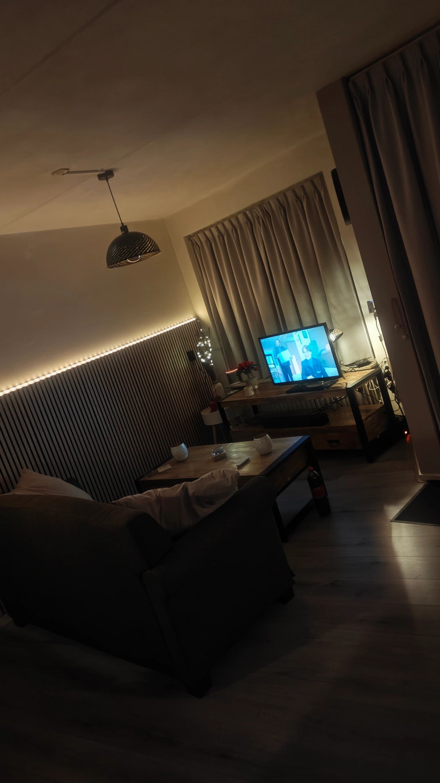 Ledstrip profiel hoek in zwart - Slim line - compleet inclusief afdekkap 2 meter