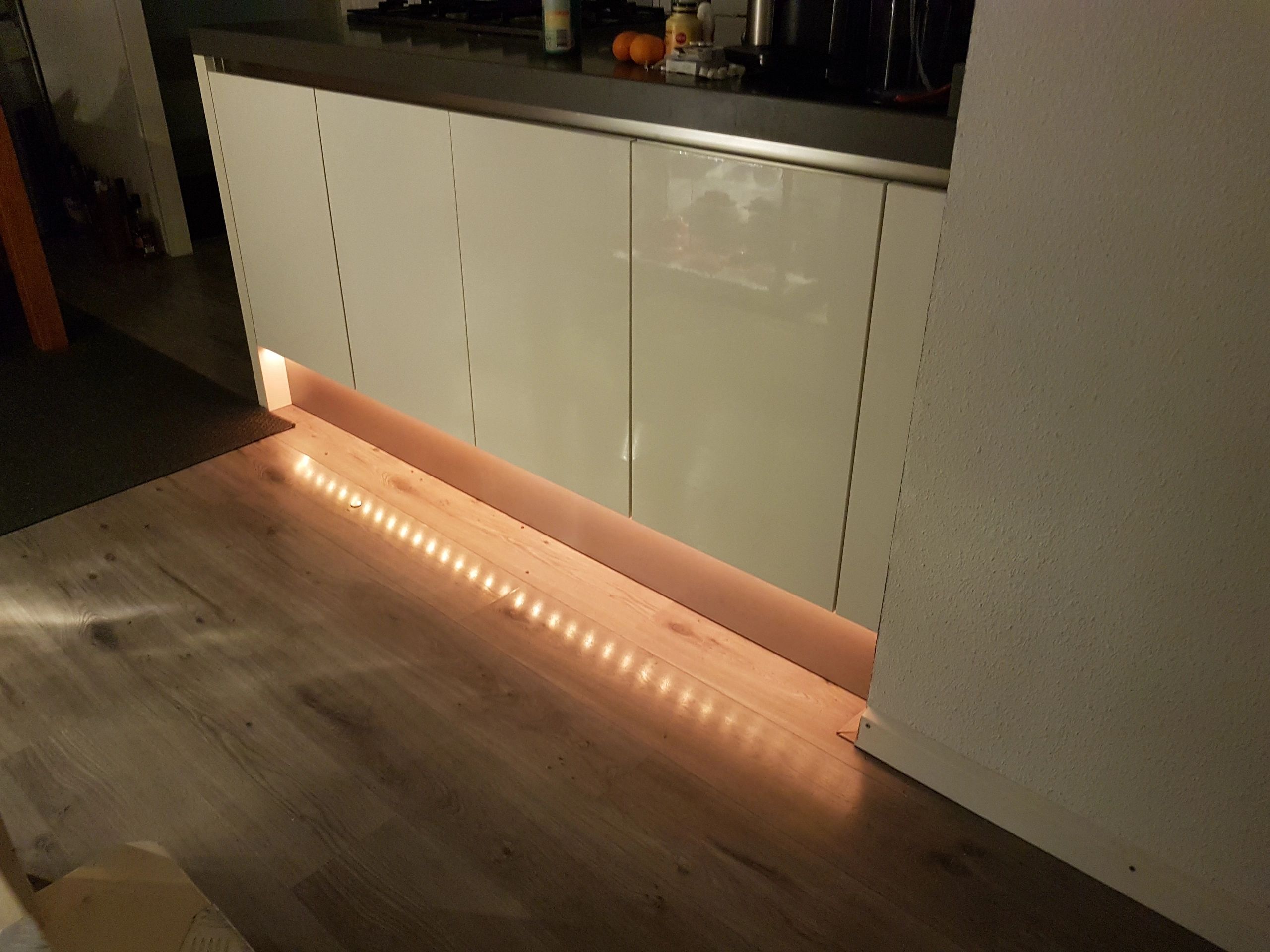 Led profiel 2 meter opbouw breed laag 10 mm