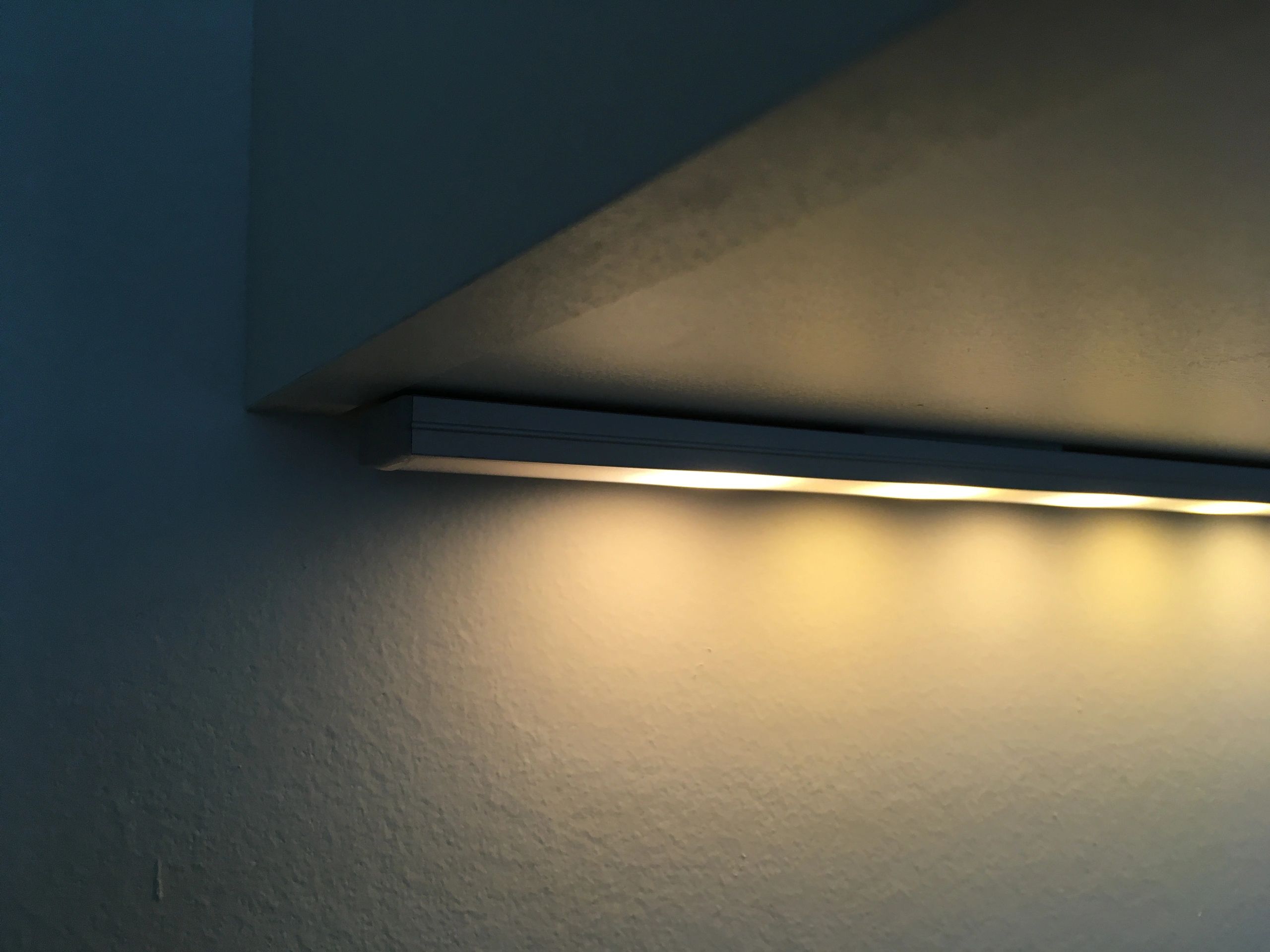 Led profiel 2 meter opbouw breed laag 10 mm